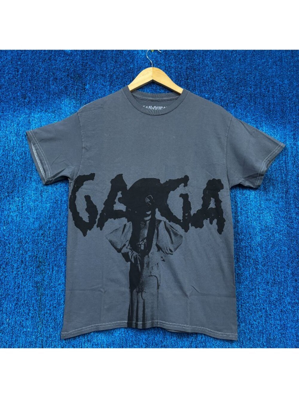 Lady Gaga Mayhem Popstar T-Shirt Size Medium